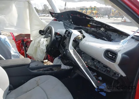 2019 Toyota Prius Le z USA, uszkodzony, nr VIN JTDKARFU6K3094973